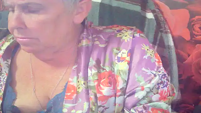 Snapshot of Playful_MILF_Demi chatting on June 14, 2026, 6:42 pm Playful MILF Demi online show from June 14, 2026, 6:42 pm