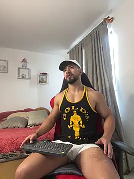 Snapshot of Ezzio_Scolaro chatting on February 15, 2026, 1:32 pm Ezzio Scolaro online show from February 15, 2026, 1:32 pm