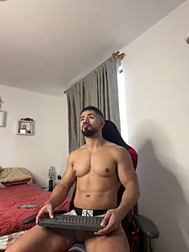 Snapshot of Ezzio_Scolaro chatting on February 20, 2026, 10:22 pm Ezzio Scolaro online show from February 20, 2026, 10:22 pm