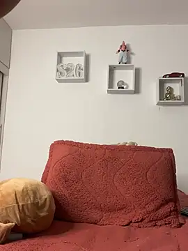 Snapshot of Ezzio_Scolaro chatting on February 4, 2026, 1:22 am Ezzio Scolaro online show from February 4, 2026, 1:22 am