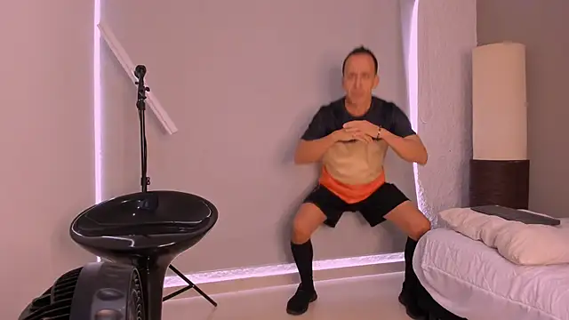  axelking  online show from October 11, 2025, 12:06 pm