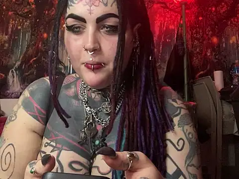 nyxvelon online show from December 18, 2025, 9:07 pm