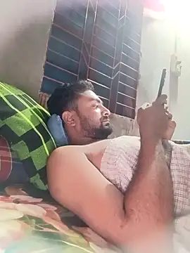 Snapshot of mfrboss1 chatting on October 3, 2025, 11:50 pm mfrboss1 online show from October 3, 2025, 11:50 pm