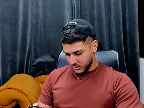 jasonshaw25 online show from December 22, 2025, 5:46 pm