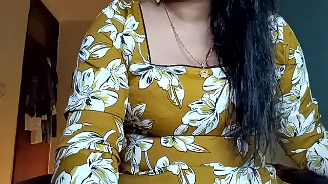 Snapshot of horny_milf_couple chatting on May 31, 2026, 6:09 pm horny milf couple online show from May 31, 2026, 6:09 pm