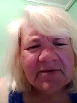 LusiyaGold5 online show from July 2, 2026, 9:32 pm