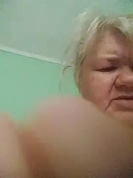 LusiyaGold5 online show from December 2, 2025, 7:10 am