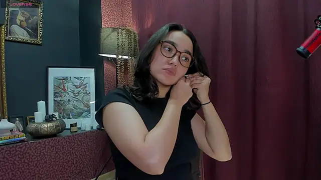 Snapshot of ShadowLotus_ chatting on October 14, 2025, 8:42 pm ShadowLotus online show from October 14, 2025, 8:42 pm