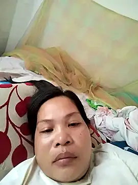 shyhotpinay 32 online show from October 20, 2025, 2:24 am