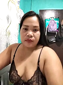 shyhotpinay 32 online show from December 16, 2025, 4:11 pm