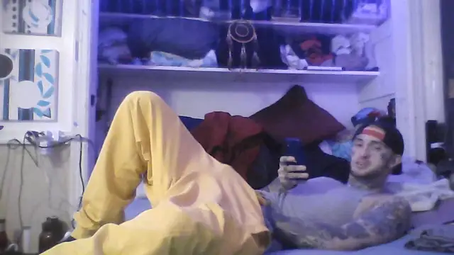 SWAGGDaddy93 online show from March 18, 2026, 8:06 am