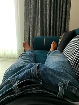 Snapshot of Sert_erkek21_ysm chatting on October 9, 2025, 2:28 pm Sert erkek21 ysm online show from October 9, 2025, 2:28 pm