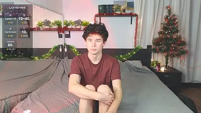 Cute Mike online show from December 15, 2025, 8:03 pm