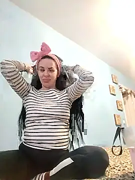 Stefaniyaxq online show from January 9, 2026, 1:18 pm