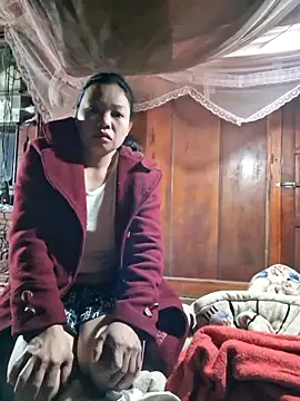 miomio-12 online show from November 15, 2025, 8:57 pm