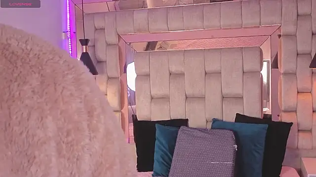 Anastasiaxxx69 online show from February 24, 2026, 7:37 pm