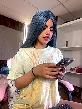 Snapshot of Eva_Feller69 chatting on December 20, 2025, 10:01 pm Eva Feller69 online show from December 20, 2025, 10:01 pm