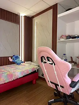 Eva Feller69 online show from March 6, 2026, 10:38 pm