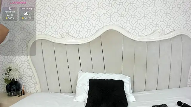 MarcelaCortes online show from March 31, 2026, 9:39 pm