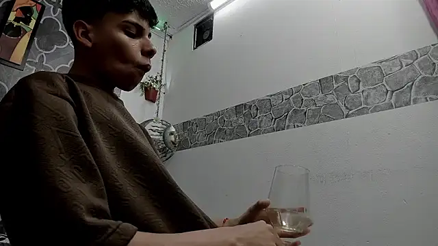 Snapshot of sexyboys_cutex18 chatting on February 26, 2026, 3:06 am sexyboys cutex18 online show from February 26, 2026, 3:06 am