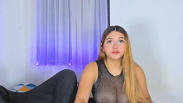 Sexy Couple Xx online show from October 23, 2025, 10:25 am