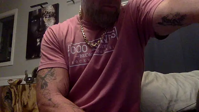 Snapshot of Muscledick40 chatting on February 28, 2026, 4:45 am Muscledick40 online show from February 28, 2026, 4:45 am