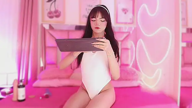 Nefera Noxx online show from December 23, 2025, 3:50 am