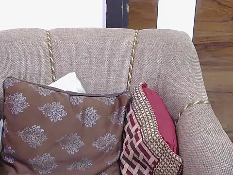 Snapshot of cute_zaraa chatting on November 15, 2025, 5:00 am cute zaraa online show from November 15, 2025, 5:00 am