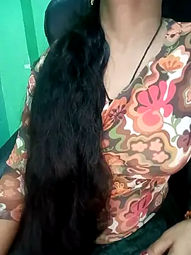 Snapshot of Rashmi_011 chatting on October 10, 2025, 5:47 pm Rashmi 011 online show from October 10, 2025, 5:47 pm