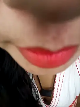 Snapshot of Rashmi_011 chatting on October 12, 2025, 6:31 pm Rashmi 011 online show from October 12, 2025, 6:31 pm