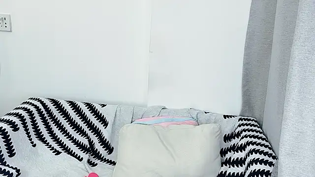 Snapshot of T-TeaR chatting on February 1, 2026, 1:15 am T-TeaR online show from February 1, 2026, 1:15 am