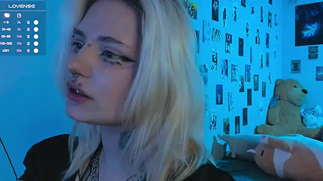 bixxxiz online show from December 5, 2025, 11:53 am