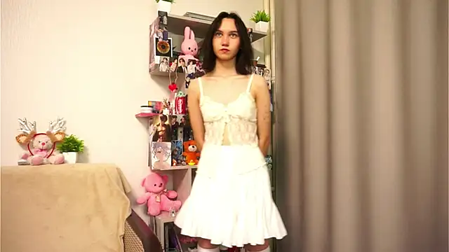 Snapshot of LittleSisHolly69 chatting on October 23, 2025, 12:37 pm LittleSisHolly69 online show from October 23, 2025, 12:37 pm