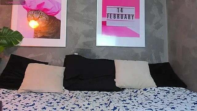 MiaNyxara dh online show from January 13, 2026, 9:19 pm