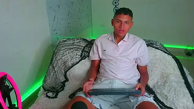 the crackopry online show from October 11, 2025, 1:45 pm