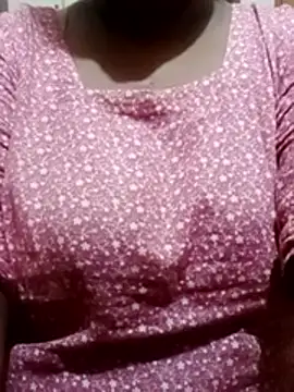 Snapshot of ayesha0001122 chatting on December 17, 2025, 11:15 am ayesha0001122 online show from December 17, 2025, 11:15 am