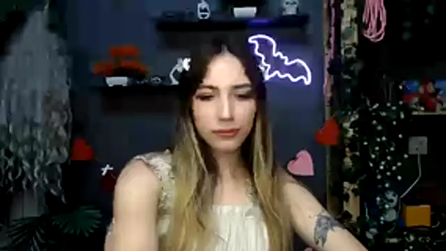 Walleriana online show from October 27, 2025, 9:43 am