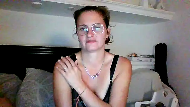Snapshot of xcrazzycat chatting on October 20, 2025, 9:26 pm xcrazzycat online show from October 20, 2025, 9:26 pm