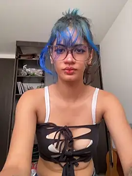 sukulaurens online show from April 2, 2026, 3:51 pm