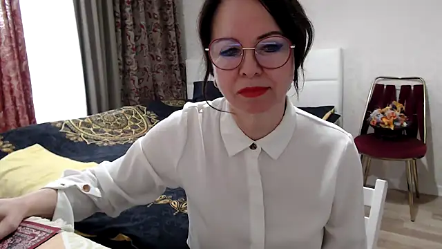 Snapshot of Arisa5000 chatting on February 17, 2026, 6:33 am Arisa5000 online show from February 17, 2026, 6:33 am