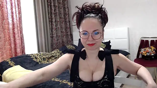 Snapshot of Arisa5000 chatting on February 14, 2026, 6:57 am Arisa5000 online show from February 14, 2026, 6:57 am