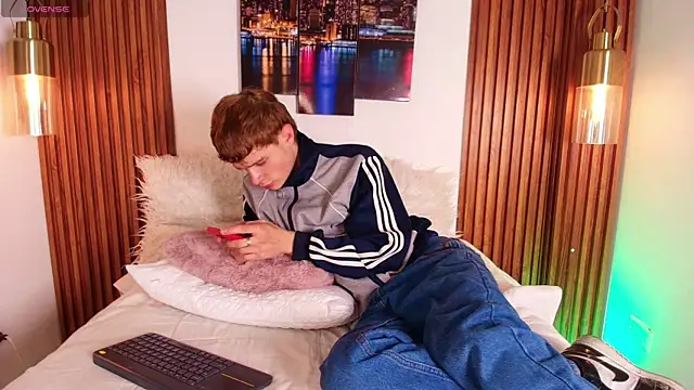 JackFrosst online show from November 13, 2025, 12:31 pm