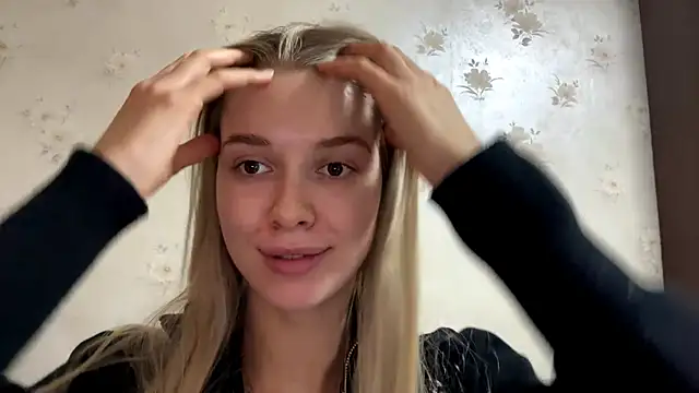 Snapshot of dreams_kitty chatting on October 11, 2025, 1:34 pm dreams kitty online show from October 11, 2025, 1:34 pm