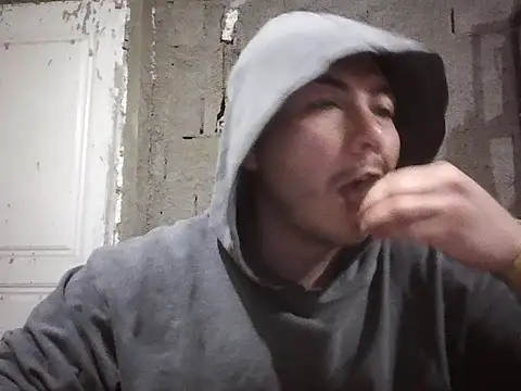 Lucius-08 online show from October 5, 2025, 10:55 pm