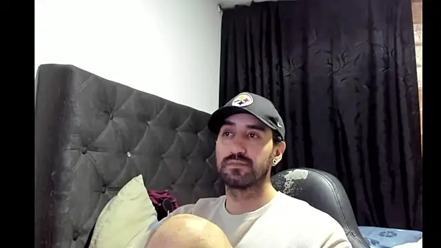 coolfriki online show from October 31, 2025, 6:54 am