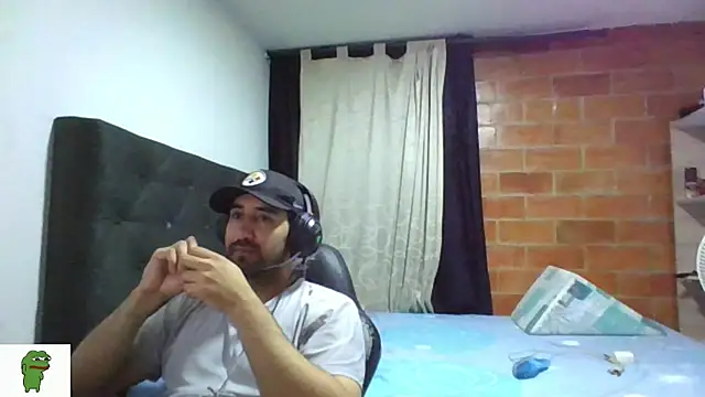 Snapshot of coolfriki chatting on June 29, 2026, 6:09 am coolfriki online show from June 29, 2026, 6:09 am