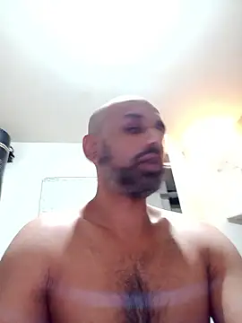 T1T012 online show from January 6, 2026, 10:25 pm