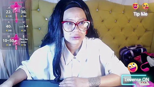 Snapshot of blackxstar11 chatting on December 22, 2025, 2:22 am blackxstar11 online show from December 22, 2025, 2:22 am