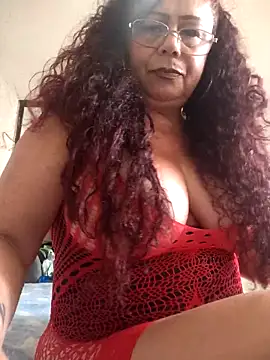 Snapshot of Kamila70 chatting on November 29, 2025, 5:02 pm Kamila70 online show from November 29, 2025, 5:02 pm