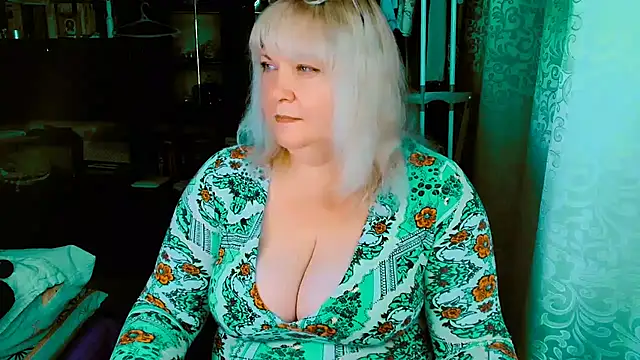 Snapshot of DiamondNata chatting on October 16, 2025, 10:40 pm DiamondNata online show from October 16, 2025, 10:40 pm
